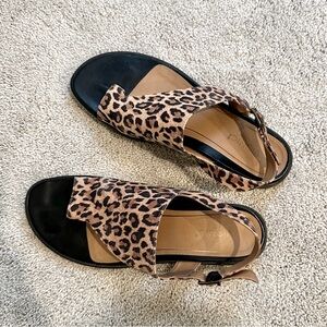 Vionic cheetah sandals 9.5
